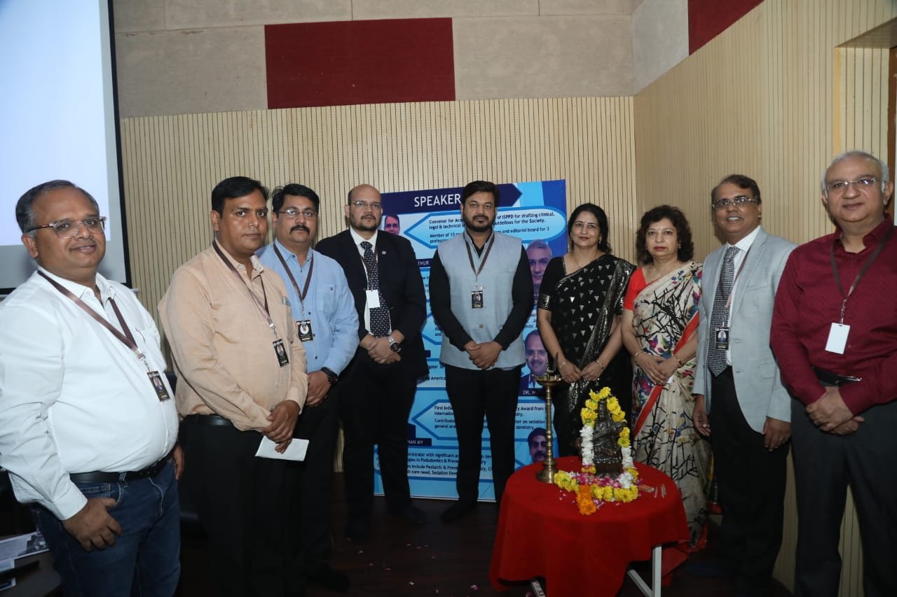 सुपर स्पेशलिटी हॉस्पिटल में इमरजेंसी डेंटल ट्रॉमा पर व्याख्यान और कार्यशाला संपन्न