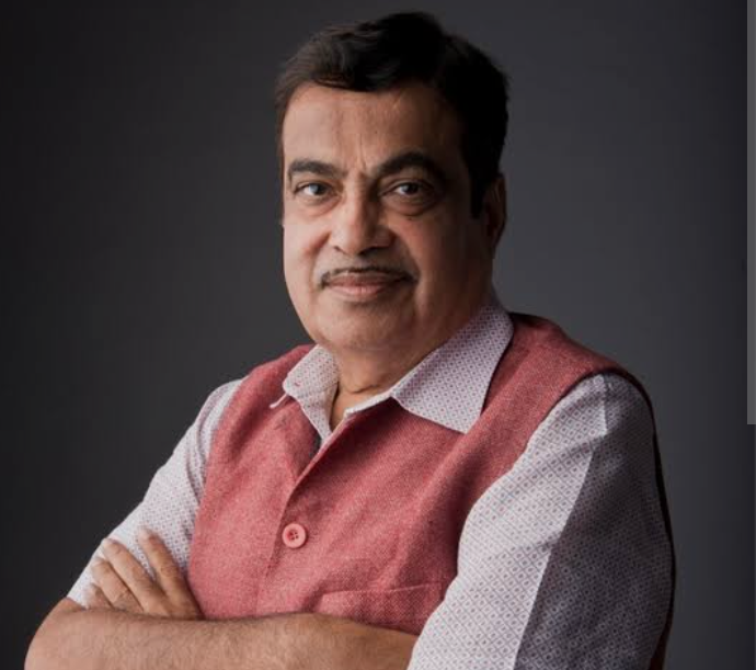 इन्हें डर नहीं, नवाबजादों को करें शर्मसार- नितिन गडकरी