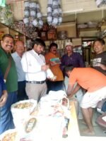 निगम द्वारा कचरा फैलाने पर 2 व्यक्तियों के विरुद्ध चालानी करवाई