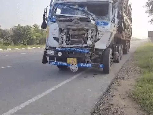 गोगामेड़ी जा रहे श्रद्धालुओं की पिकअप को ट्रक ने मारी टक्कर, आठ की मौत