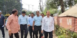 बेहतर यातायात प्रबंधन के लिए सड़क चौड़ीकरण कार्य का निरीक्षण।