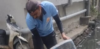 निगम द्वारा मौसमी बीमारी के रोकथाम के क्रम में शहर में लार्वानाशक व कीटनाशक दवाईयां का छिडकाव