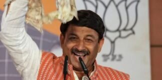 बिहार चुनाव में NDA की बड़ी बढ़त, दिल्ली में BJP मुख्यालय पर जश्न, मनोज तिवारी का गीत चर्चा में बिहार चुनाव मनोज तिवारी