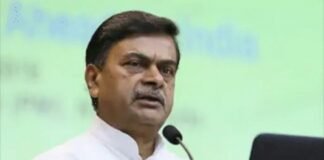 बिजली घोटाला और अडाणी पावर पर गंभीर आरोप, BJP ने आरके सिंह को 6 साल के लिए किया निलंबित आरके सिंह