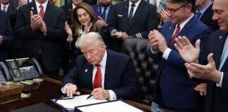 US Shutdown Ends: 43 दिन बाद ट्रम्प ने साइन किया फंडिंग बिल, लेकिन ओबामा केयर सब्सिडी पर नहीं बनी सहमति US Shutdown Ends