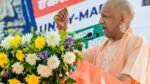 उत्तर प्रदेश के सभी स्कूलों में ‘वंदे मातरम्’ अनिवार्य, सीएम योगी बोले – हर नागरिक के मन में जागे मातृभूमि के प्रति सम्मान