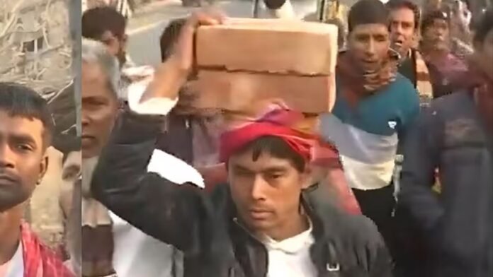 Mosque Issue बाबरी जैसी मस्जिद