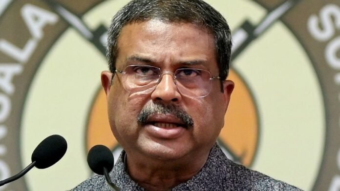 यूजीसी रूल्स पर सरकार की सफाई