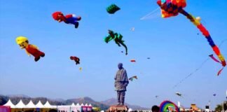 Makar Sankranti 2026 Date & Time: 14 या 15 जनवरी—कब मनाएं खिचड़ी? जानें सही तिथि, मुहूर्त और उपाय Makar Sankranti 2026 Date & Time