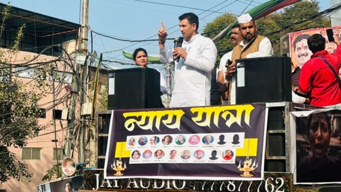 कांग्रेस का मौन मार्च