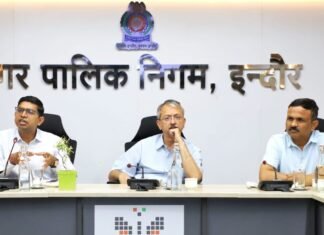 इंदौर के स्वच्छता मॉडल की देश में गुंज, भारत सरकार रक्षा मंत्रालय के वरिष्ठ अधिकारियों ने इंदौर के स्वच्छता मॉडल का किया अवलोकन इंदौर के स्वच्छता मॉडल की देश में गुंज