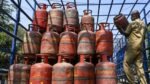 LPG Gas Booking Rule: LPG सिलेंडर बुकिंग नियम में बदलाव, अब इतने दिन बाद ही कर सकेंगे अगली बुकिंग