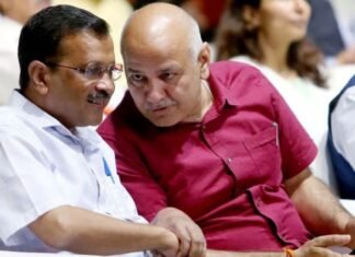 केजरीवाल-सिसोदिया को राहत, हाई कोर्ट ने निचली अदालत के डिस्चार्ज ऑर्डर पर रोक से किया इनकार केजरीवाल-सिसोदिया
