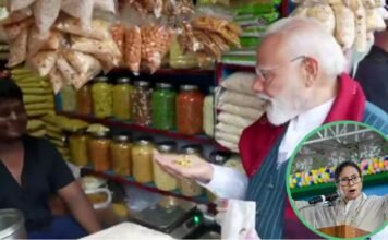 झाड़ग्राम में पीएम मोदी ने लिया झालमुरी का स्वाद, ममता बनर्जी ने बताया ‘ड्रामा’ झाड़ग्राम में पीएम मोदी