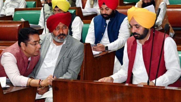 पंजाब की राजनीति में हलचल तेज