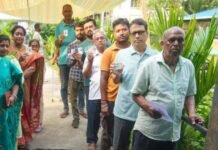 पश्चिम बंगाल विधानसभा चुनाव: पहले चरण का मतदान शुरू, 152 सीटों पर वोटिंग जारी पश्चिम बंगाल विधानसभा चुनाव