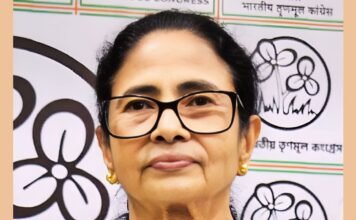 भवानीपुर में ममता बनर्जी की हार, 15 साल बाद बंगाल की सत्ता से बाहर टीएमसी भवानीपुर में ममता बनर्जी की हार