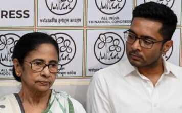 TMC में बढ़ी अंदरूनी कलह, अभिषेक बनर्जी से जुड़ी 17 संपत्तियों को KMC का नोटिस TMC में बढ़ी अंदरूनी कलह