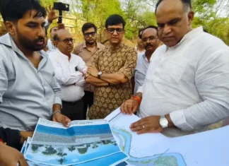 कान्ह नदी का बदलेगा रूप, लोखंडे पुल तक बनेगा शानदार रिवर फ्रंट, महापौर ने किया निरीक्षण कान्ह नदी का बदलेगा रूप