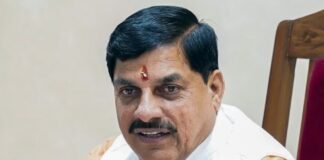 MP के 1.25 लाख संविदा कर्मचारियों को बड़ा तोहफा, वेतन में सालाना बढ़ोतरी को मंजूरी MP के संविदा कर्मचारी पर Mohan Yadav मेहरबान