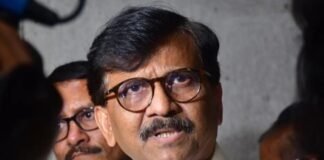 ‘राम मंदिर के चढ़ावे से हुई 5 करोड़ की डकैती’, संजय राउत के बयान से सियासत गरमाई, अयोध्या जाएंगे उद्धव ठाकरे संजय राउत