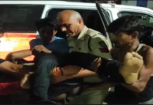 MP News: कुएं में गिरे बैल को बचाने उतरे चार ग्रामीण, दम घुटने से तीन की मौत, एक की हालत गंभीर MP News: कुएं में गिरे बैल को बचाने उतरे चार ग्रामीण, दम घुटने से तीन की मौत