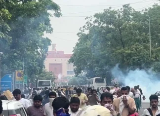 CJP के तीन छात्रों ने 23 दिन बाद खत्म किया अनशन, अब सोनम वांगचुक के फैसले पर नजर सोनम वांगचुक