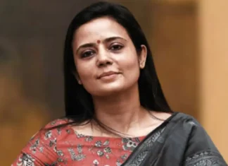 Mahua Moitra News: TMC सांसद महुआ मोइत्रा पर अंडों और सब्जियों से हमला, भाजपा पर गंभीर आरोप Mahua Moitra News