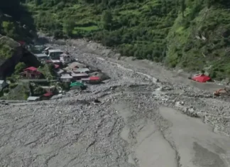 Uttarakhand Weather Update: उत्तराखंड में बारिश का कहर जारी, रेड अलर्ट के बीच 9 जिलों में स्कूल बंद Uttarakhand Weather Update