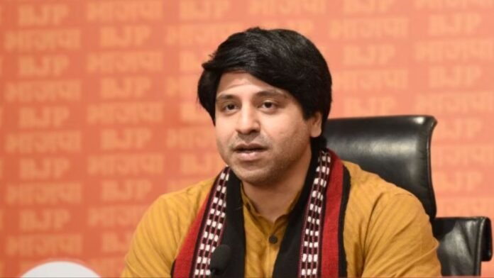 शहजाद पूनावाला शहजाद पूनावाला ने भाजपा से दिया इस्तीफा? बायो से हटाया पार्टी का नाम