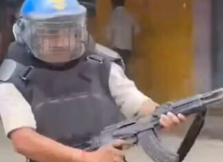 सीवान AK-47 फायरिंग मामले में पुलिसकर्मी अभिषेक पटेल सस्पेंड, छात्र आंदोलन के दौरान वायरल हुआ था वीडियो सीवान AK-47 फायरिंग