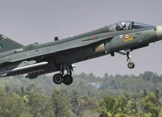 तेजस Mk-2 पर पूर्व एयर मार्शल का बड़ा बयान, 2030 के दशक में ऑपरेशनल अहमियत पर उठाए सवाल तेजस Mk-2