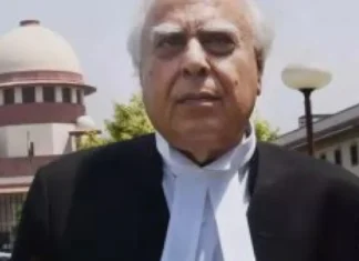स्पीकर के फैसले में देरी पर कपिल सिब्बल की दलील, सुप्रीम कोर्ट ने कहा- न्यायपालिका भी आत्ममंथन करे स्पीकर के फैसले में देरी पर कपिल सिब्बल की दलील, सुप्रीम कोर्ट ने कहा- न्यायपालिका भी आत्ममंथन करे