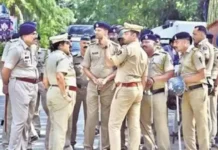 Ashoknagar Newborn Case: अशोकनगर में एक दिन की बच्ची की मौत: मां गिरफ्तार, गला दबाने का आरोप Ashoknagar Newborn Case: अशोकनगर में एक दिन की बच्ची की मौत: मां गिरफ्तार, गला दबाने का आरोप